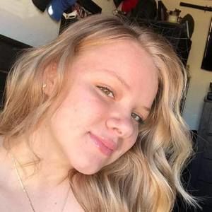 Meet your Posher, Juliana